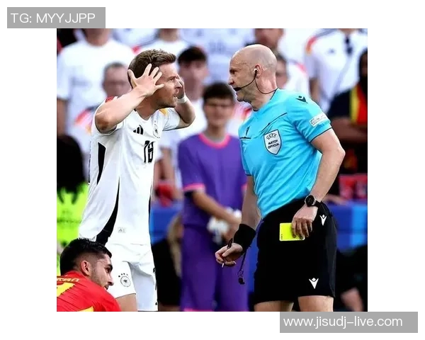 波尔图友谊赛大胜本菲卡争议判罚引发全场热议与欢呼 波尔图友谊赛大胜本菲卡争议判罚引发全场热议与欢呼