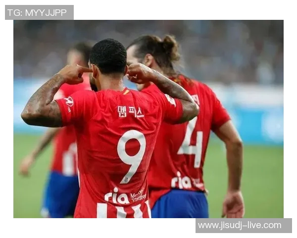 友谊赛精彩对决AC米兰与马竞战成平局红牌事件引发全场热议