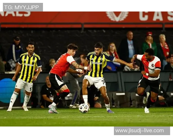 足总杯激战尤文图斯逆转波尔图乌龙球成比赛转折点引发全场狂欢 足总杯激战尤文图斯逆转波尔图乌龙球成比赛转折点引发全场狂欢