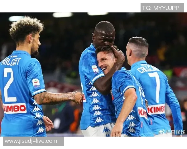 欧联杯惊现冷门多特蒙德与那不勒斯战成平局引发转会热议