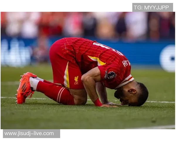 热刺小胜里昂乌龙球成比赛转折点引发全场沸腾