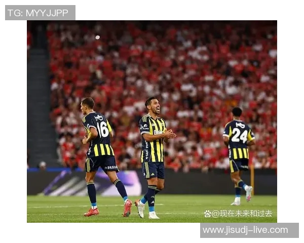 中超赛场惊现冷门那不勒斯狂胜本菲卡四球引发全场沸腾