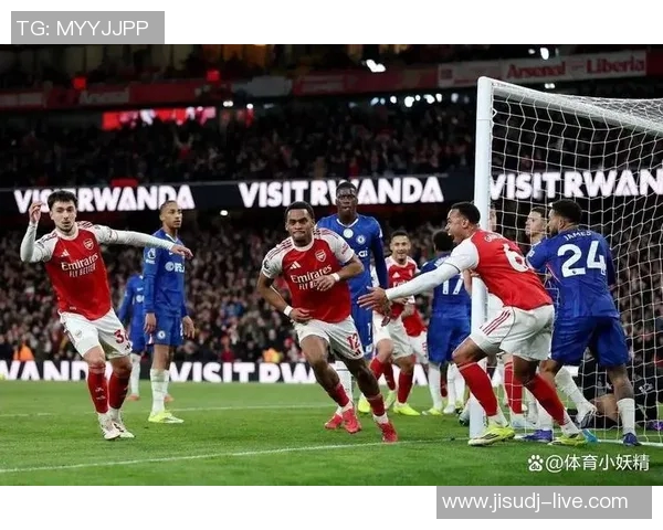 友谊赛精彩回顾AC米兰大胜曼联红牌事件引发全场热议